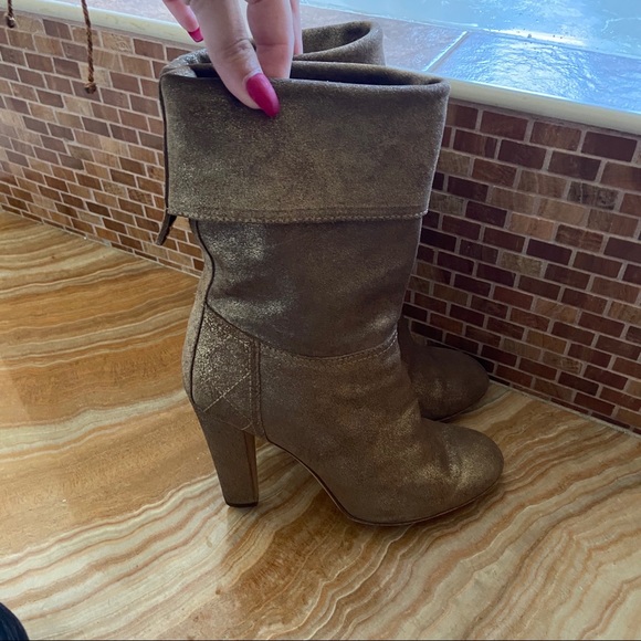 Chanel bronze boots 🌟RARE🌟 - Picture 5 of 15